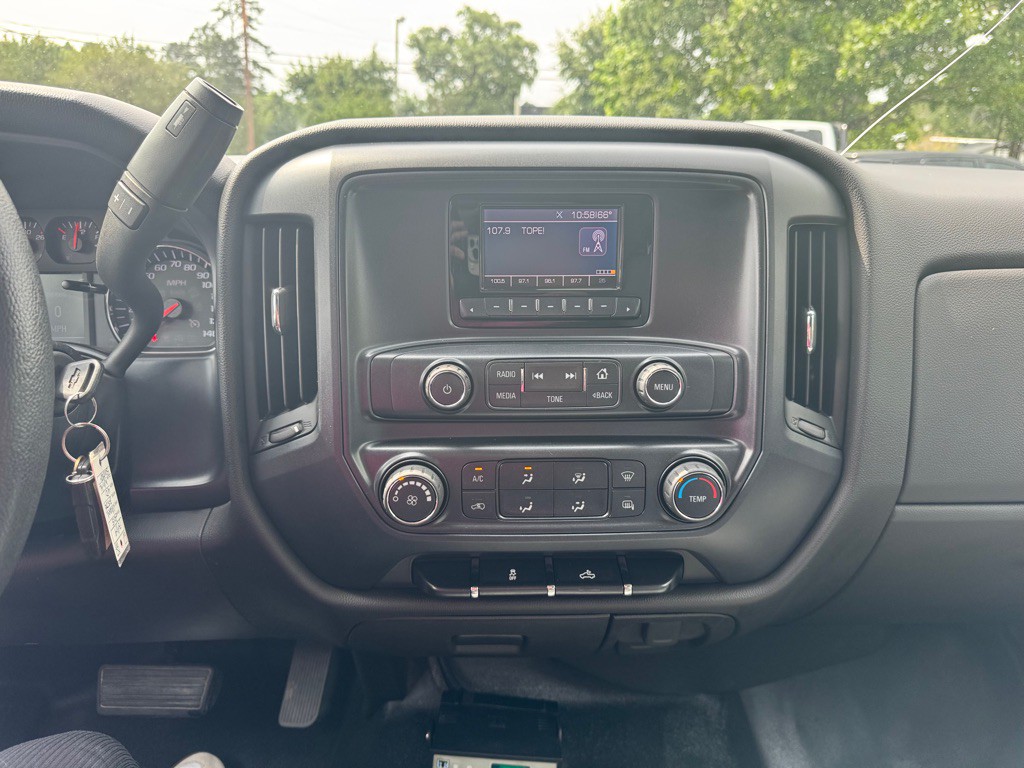 2015 Chevrolet Silverado 1500 Image 19