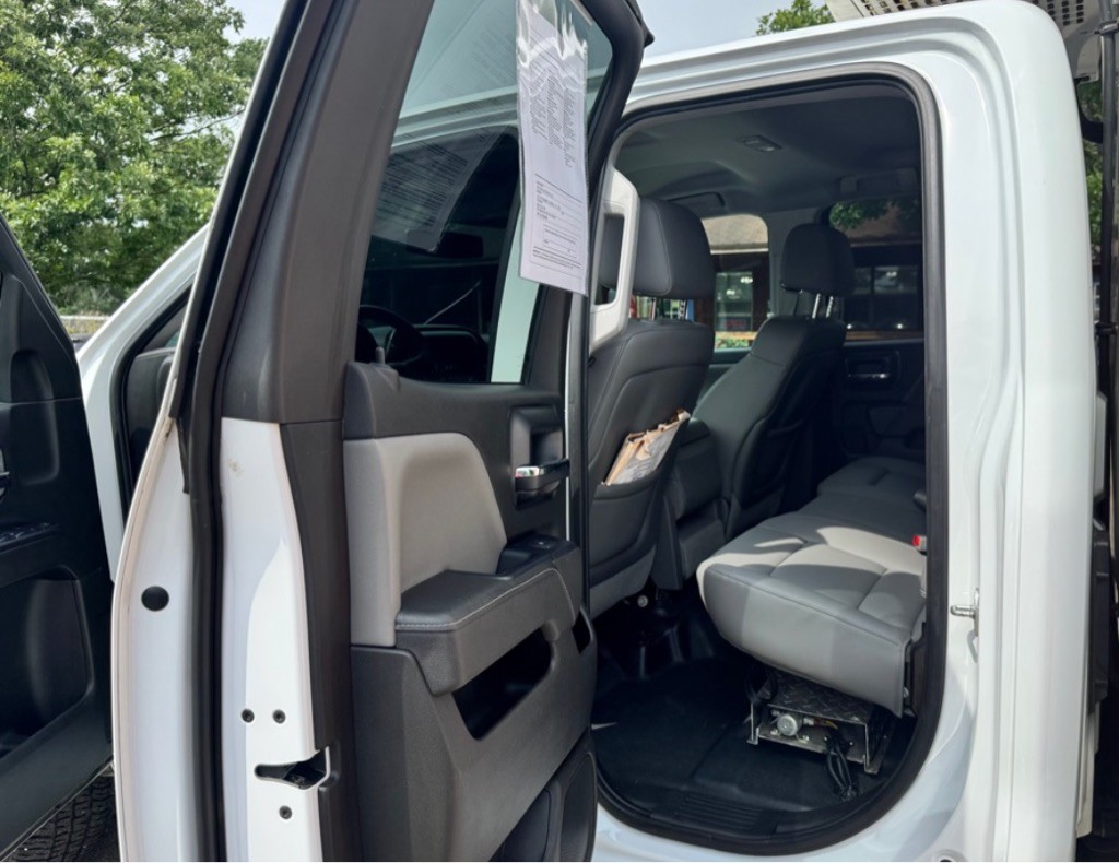 2015 Chevrolet Silverado 1500 Image 20