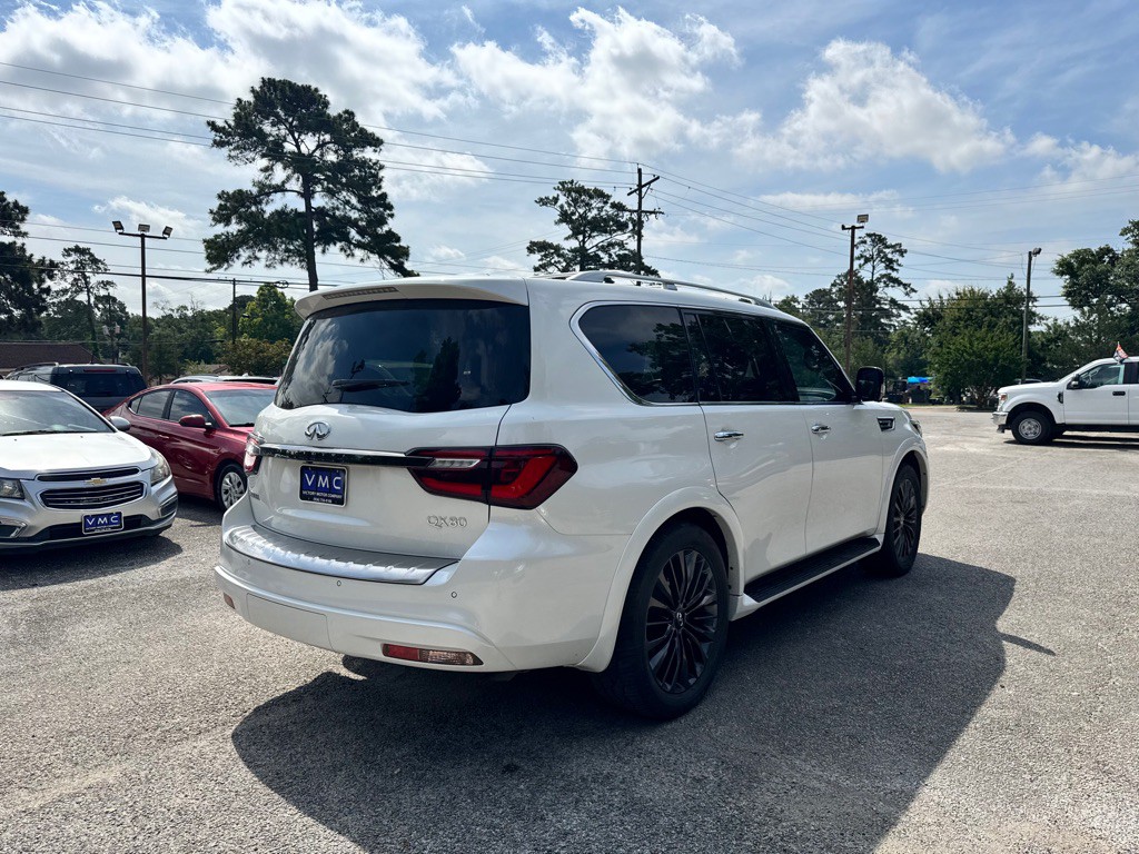 2021 INFINITI QX80 Image 9