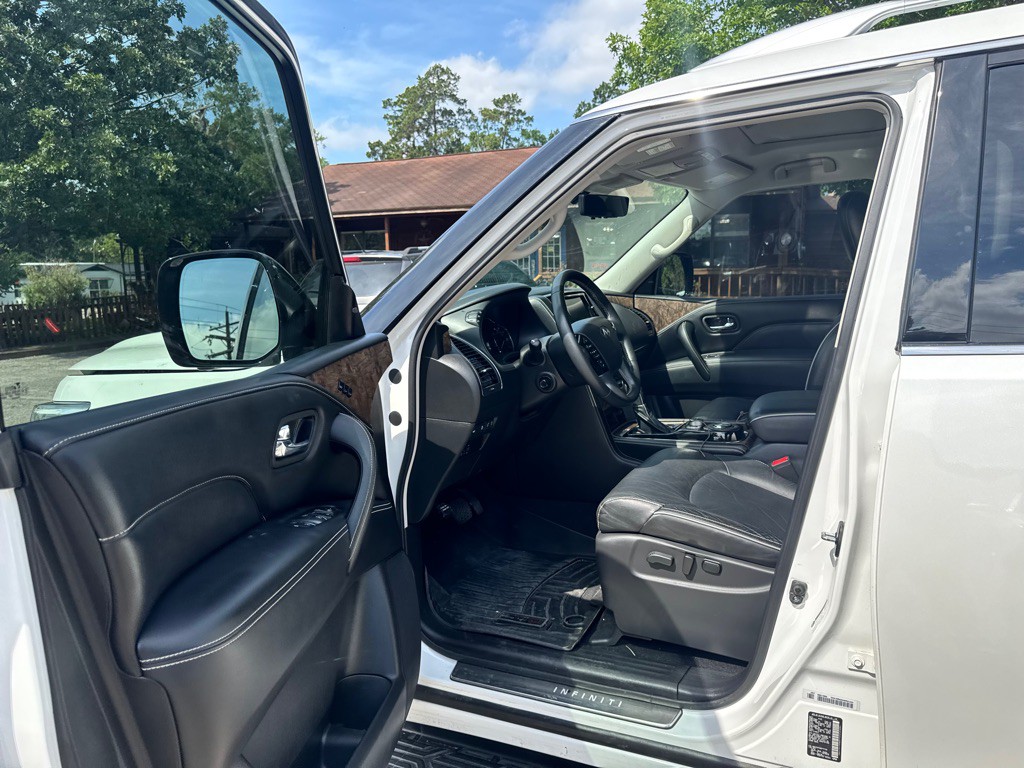 2021 INFINITI QX80 Image 18