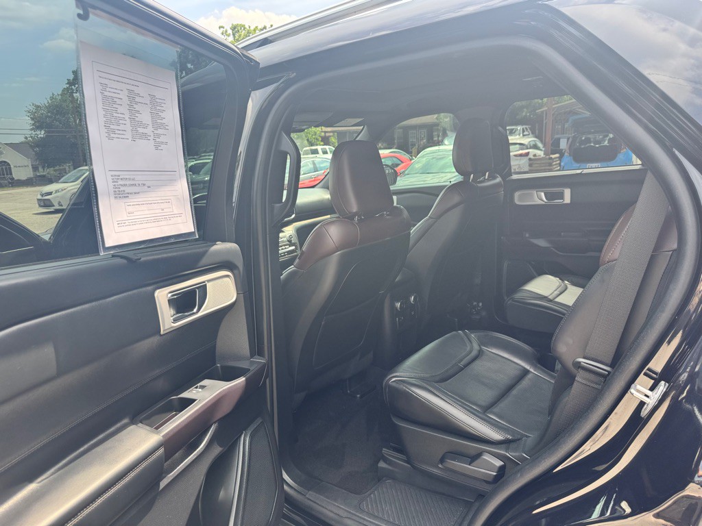 2020 Ford Explorer Image 9