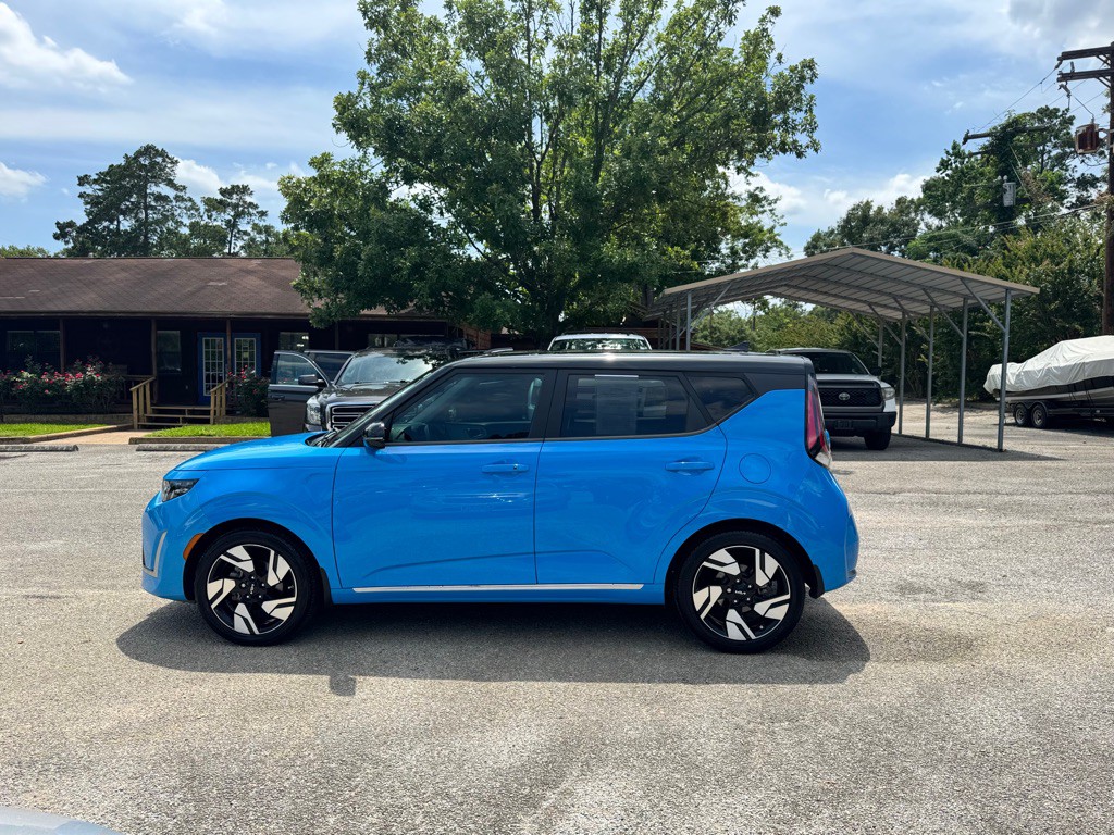 2023 Kia Soul Image 1