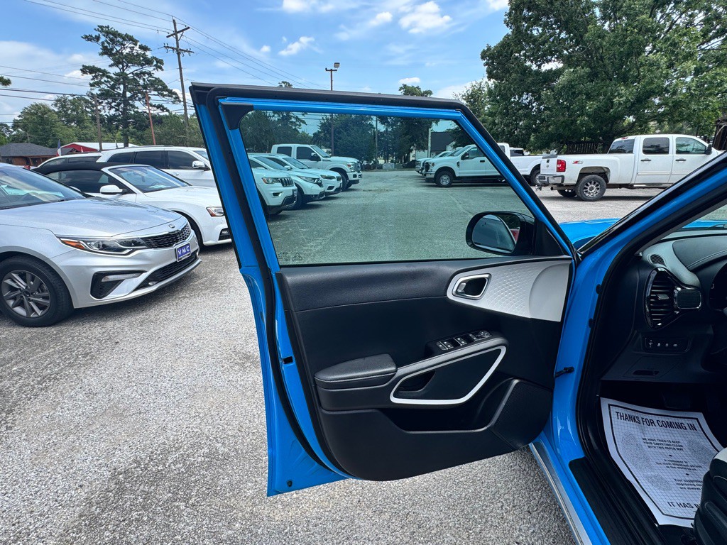 2023 Kia Soul Image 14