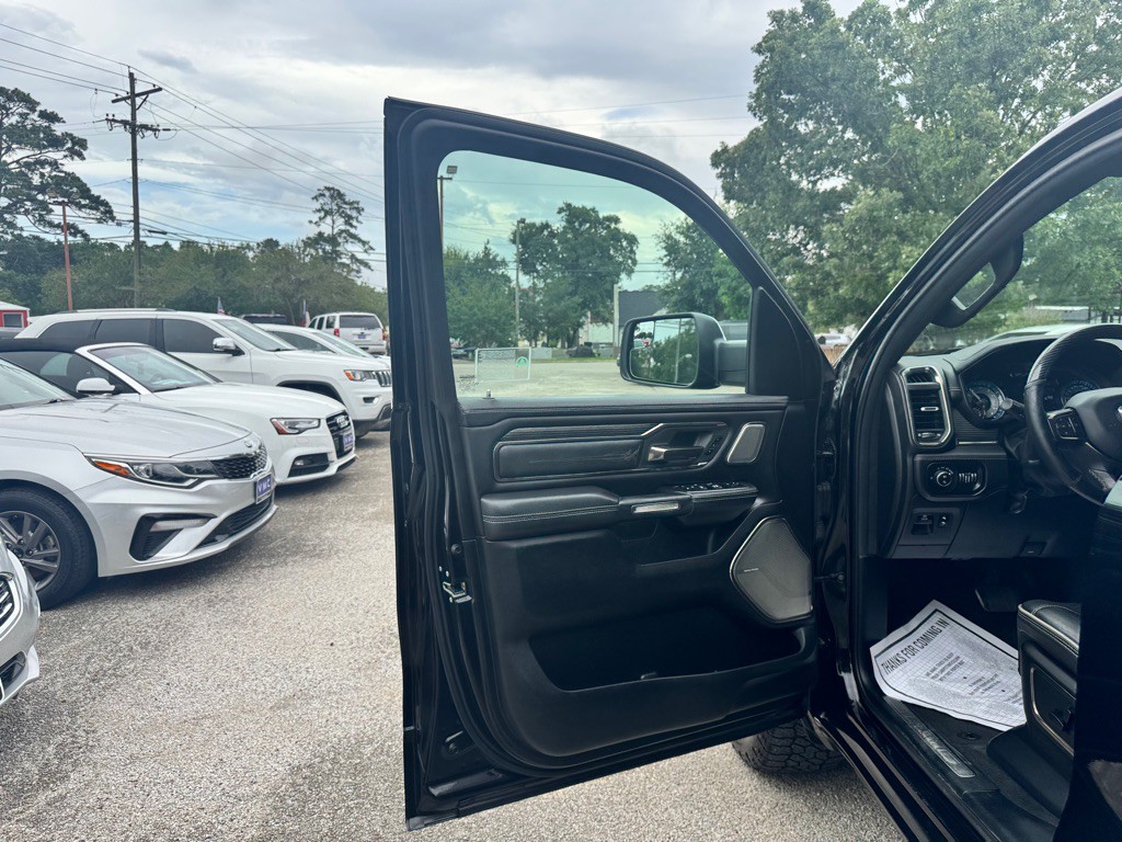 2020 RAM 1500 Image 12
