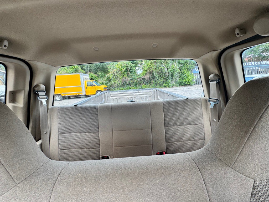 2004 Ford F-150 Image 13