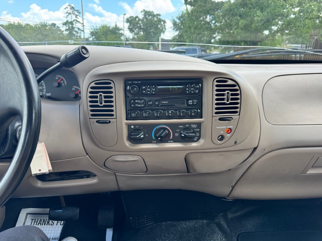2004 Ford F-150 Image 14