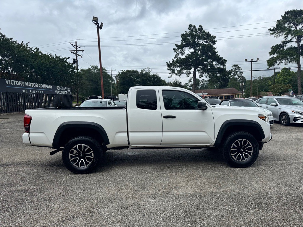 2020 Toyota Tacoma Image 6