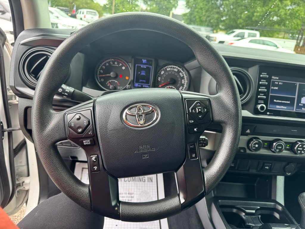 2020 Toyota Tacoma Image 17