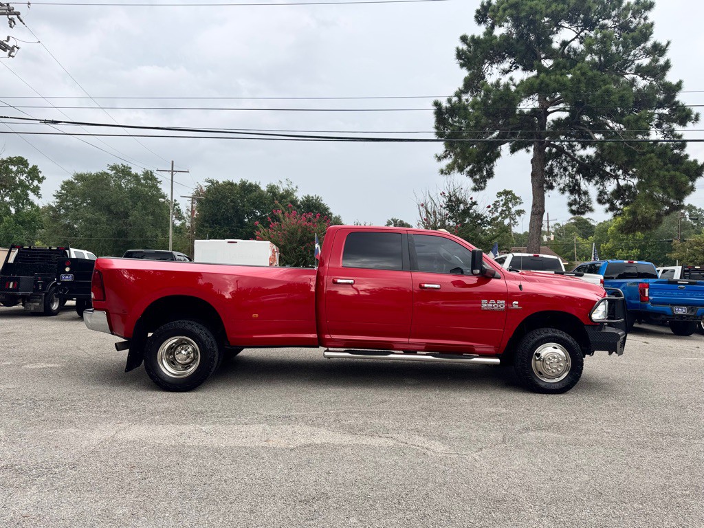 2015 RAM 3500 Image 5