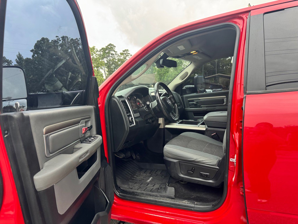 2015 RAM 3500 Image 13
