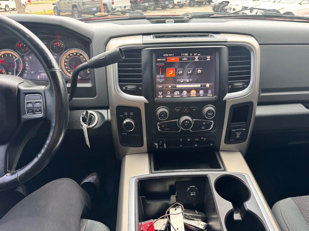 2015 RAM 3500 Image 16