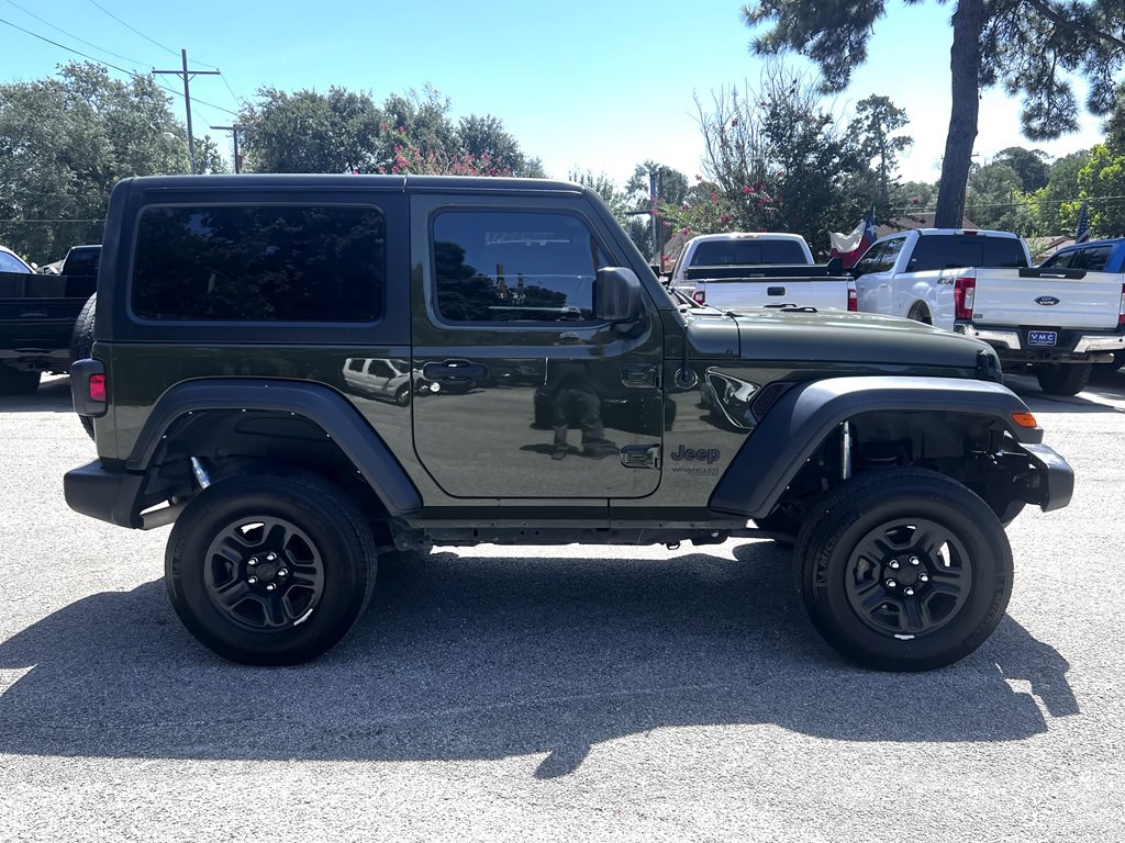 2021 Jeep Wrangler Image 7