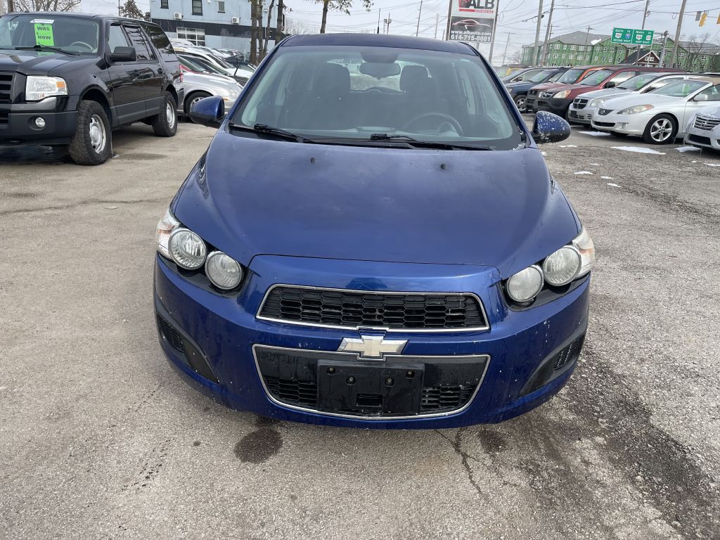2013 Chevrolet Sonic Image 1