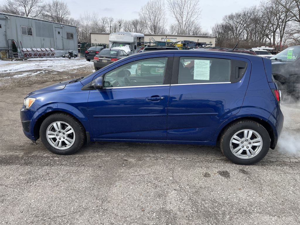 2013 Chevrolet Sonic Image 3