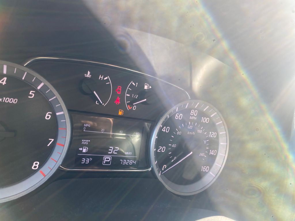 2015 Nissan Sentra Image 4