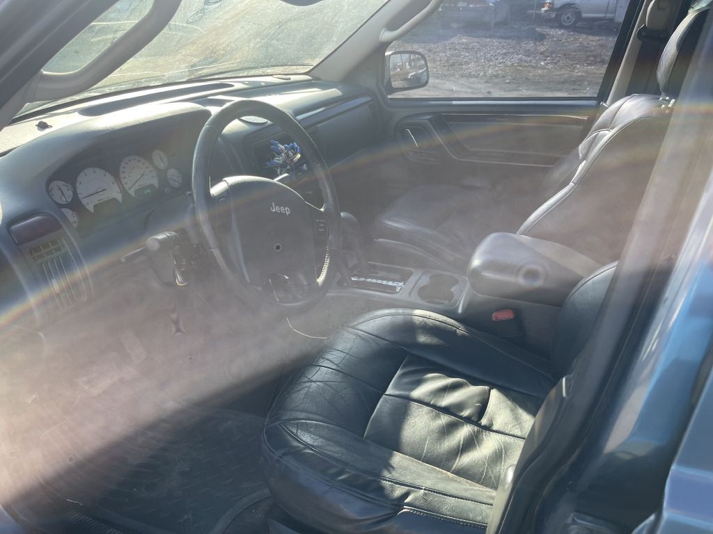 2004 Jeep Grand Cherokee Image 10