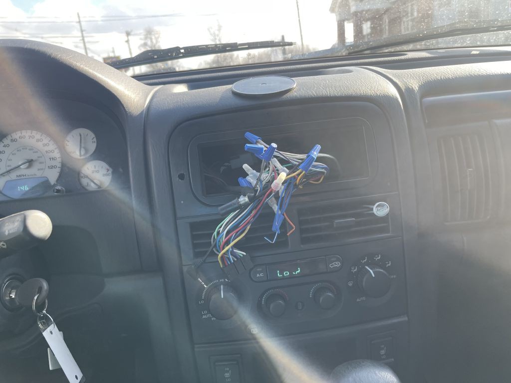 2004 Jeep Grand Cherokee Image 11