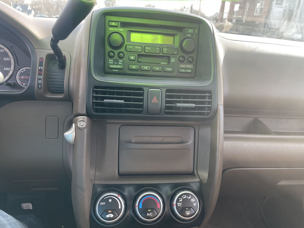 2004 Honda CR-V Image 11