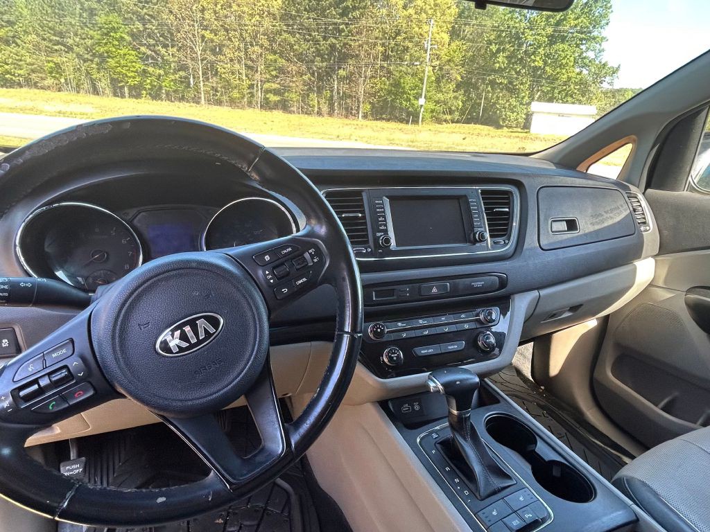 2018 Kia Sedona Image 4