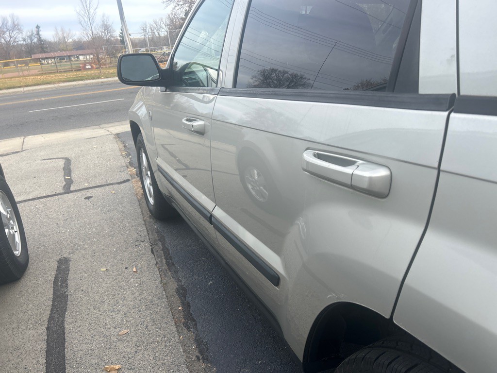 2009 Jeep Grand Cherokee Image 8