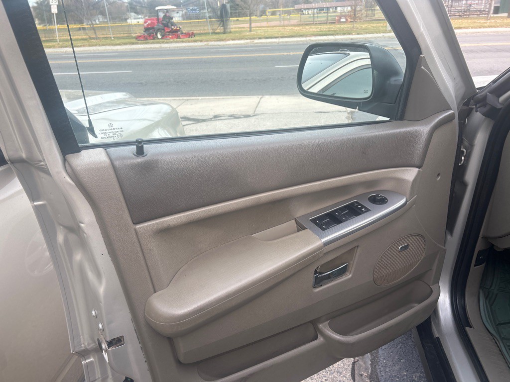 2009 Jeep Grand Cherokee Image 9