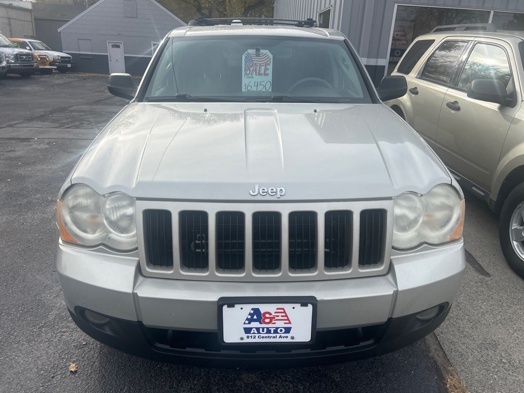 2009 Jeep Grand Cherokee Image 2