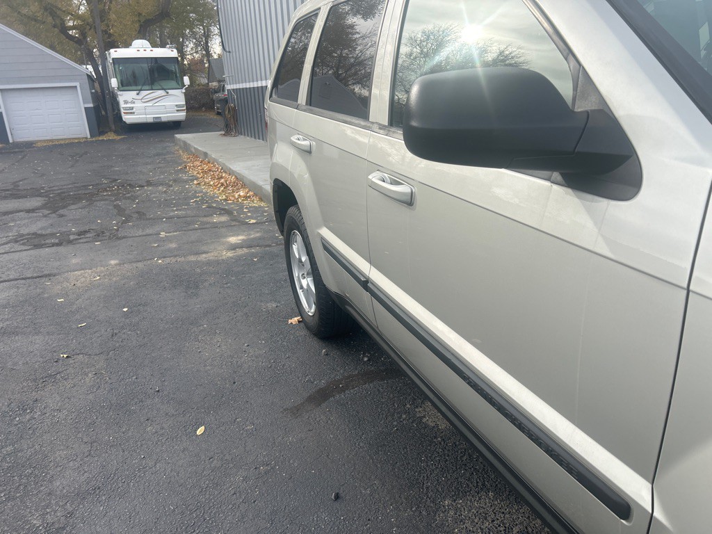 2009 Jeep Grand Cherokee Image 4