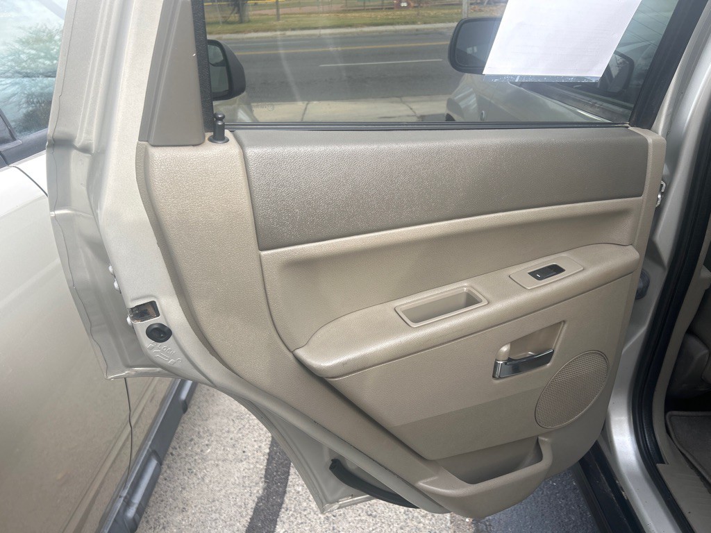 2009 Jeep Grand Cherokee Image 13