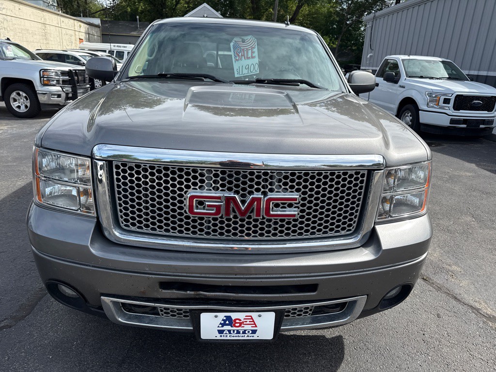 2012 GMC Sierra Image 2