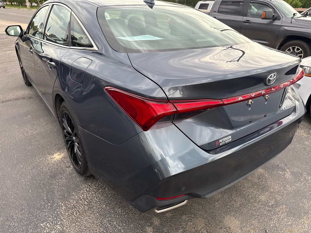 2019 Toyota Avalon Image 7