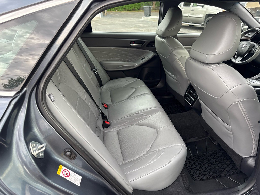 2019 Toyota Avalon Image 15