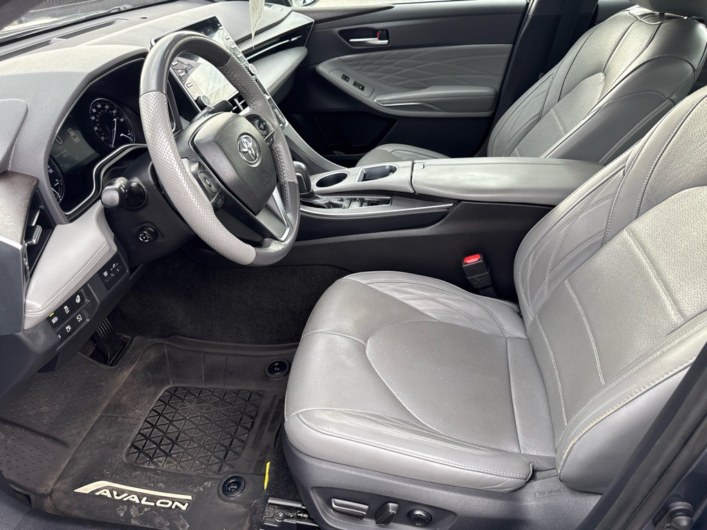 2019 Toyota Avalon Image 19
