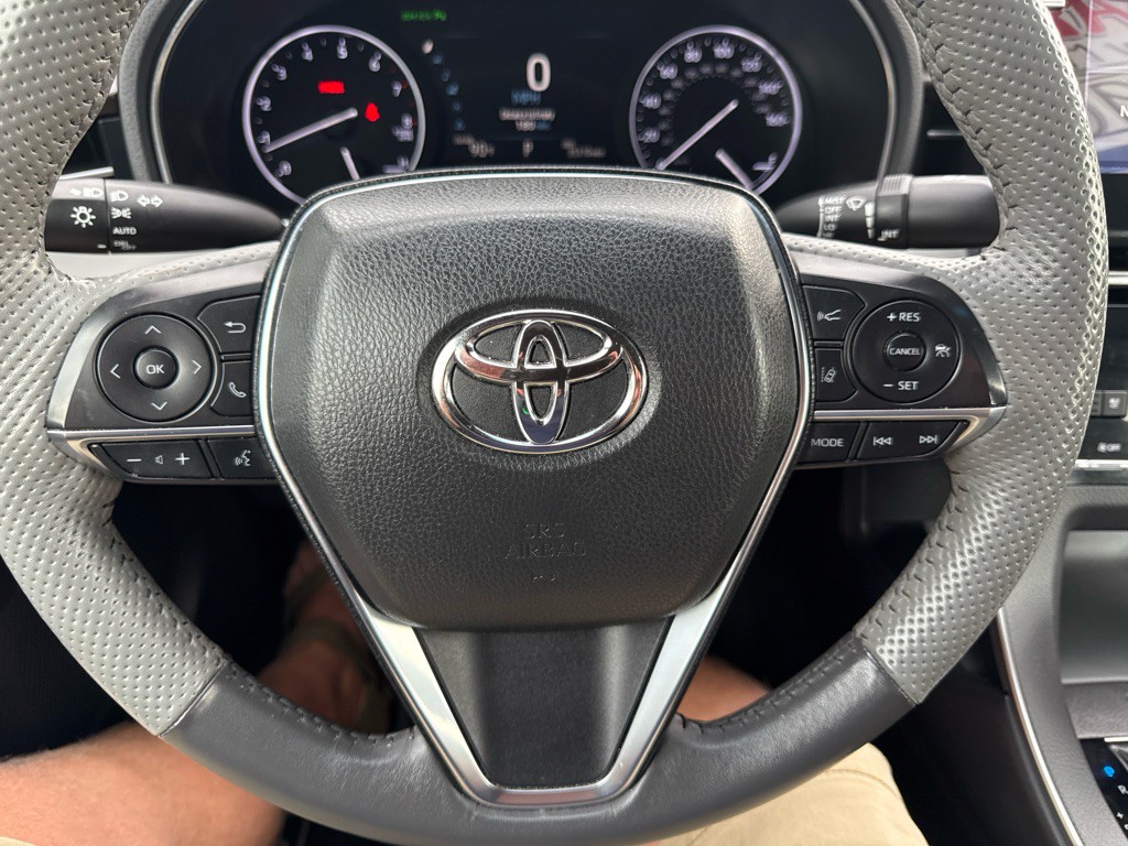 2019 Toyota Avalon Image 23