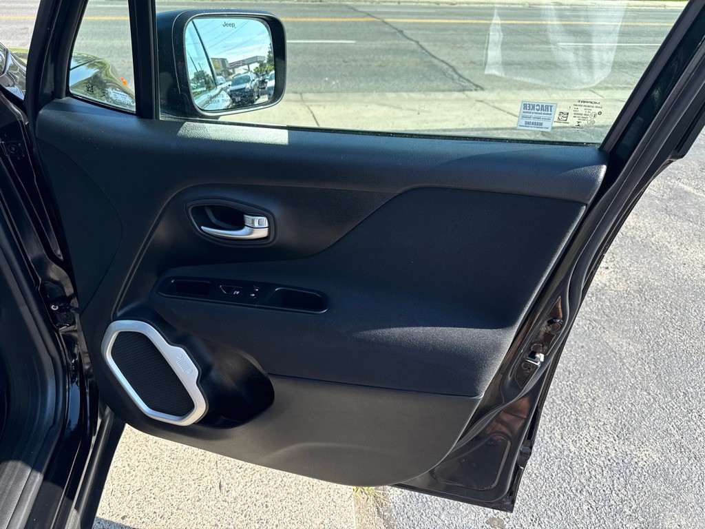 2018 Jeep Renegade Image 11