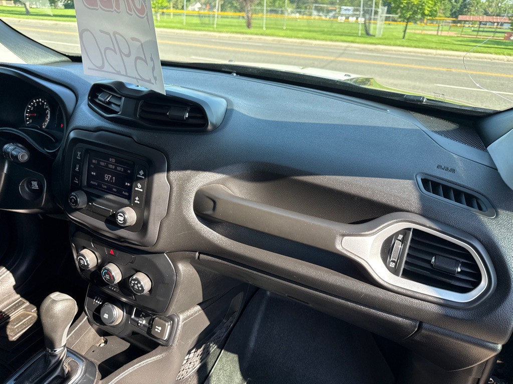 2018 Jeep Renegade Image 13