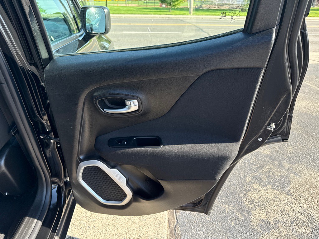2018 Jeep Renegade Image 14