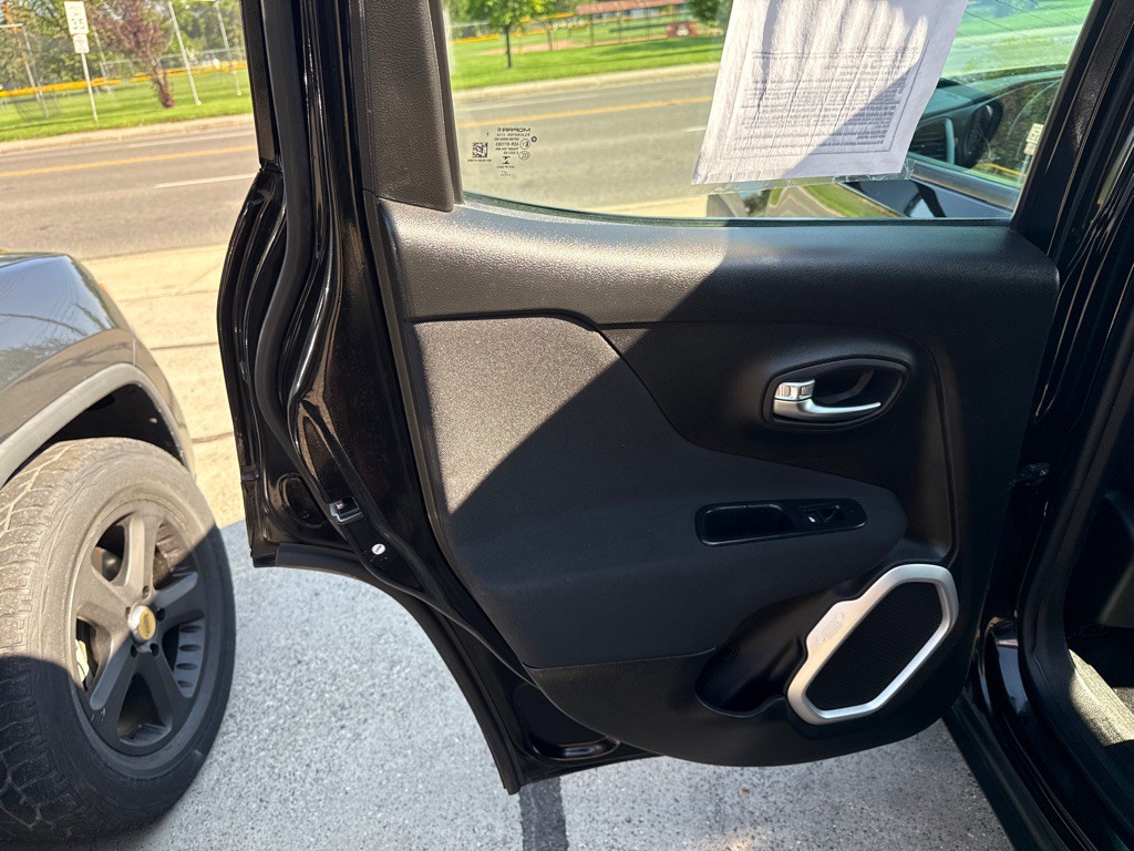 2018 Jeep Renegade Image 17