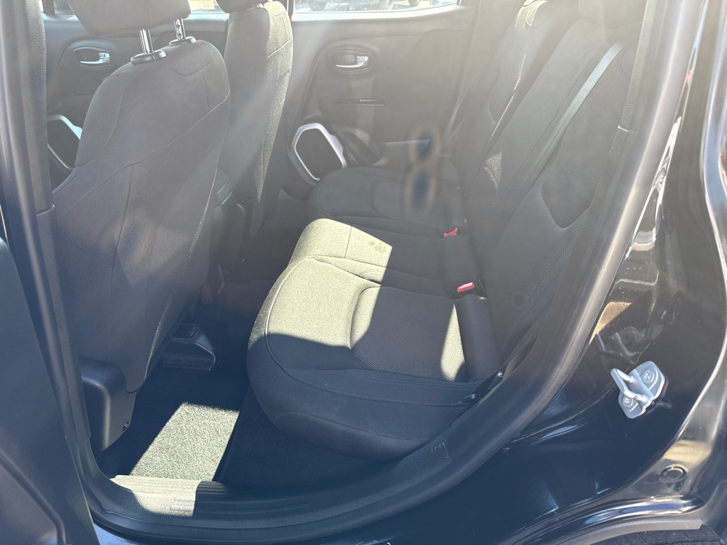 2018 Jeep Renegade Image 18