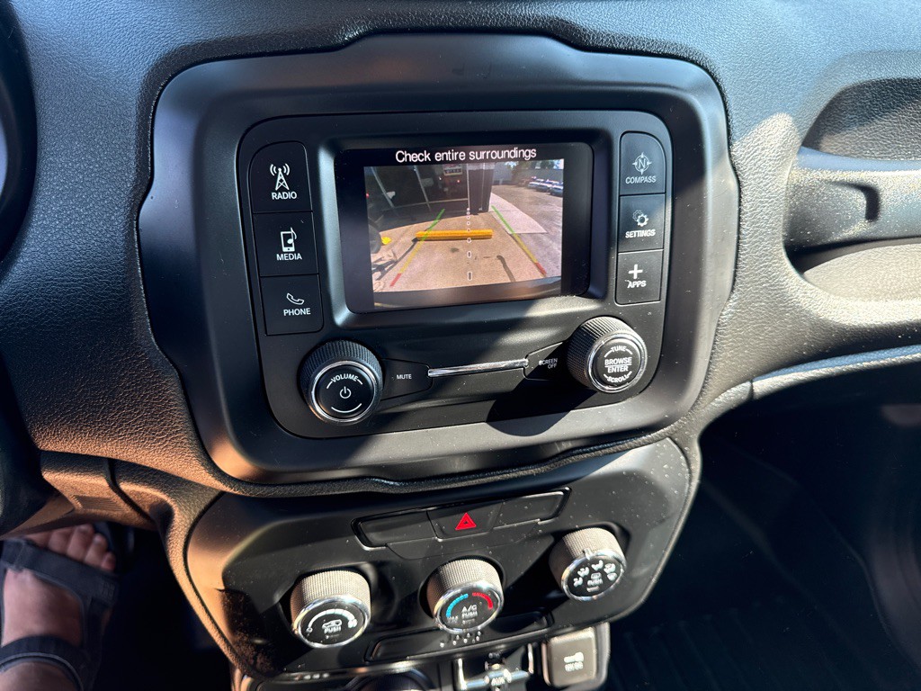 2018 Jeep Renegade Image 22