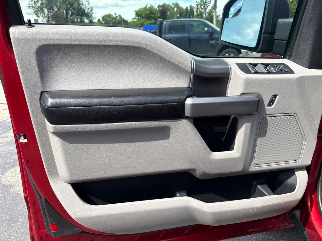 2015 Ford F-150 Image 12