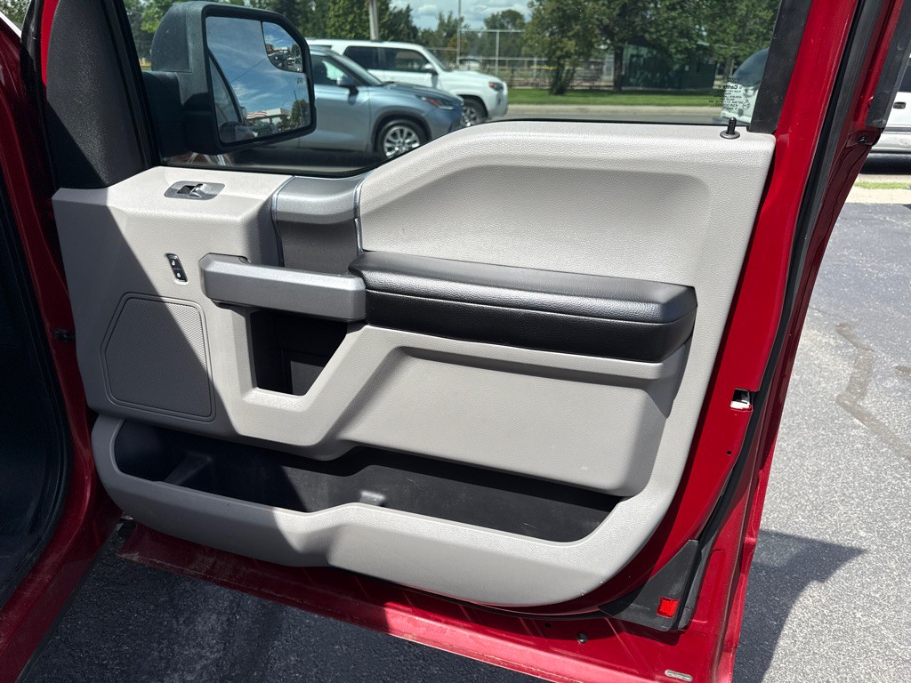 2015 Ford F-150 Image 18