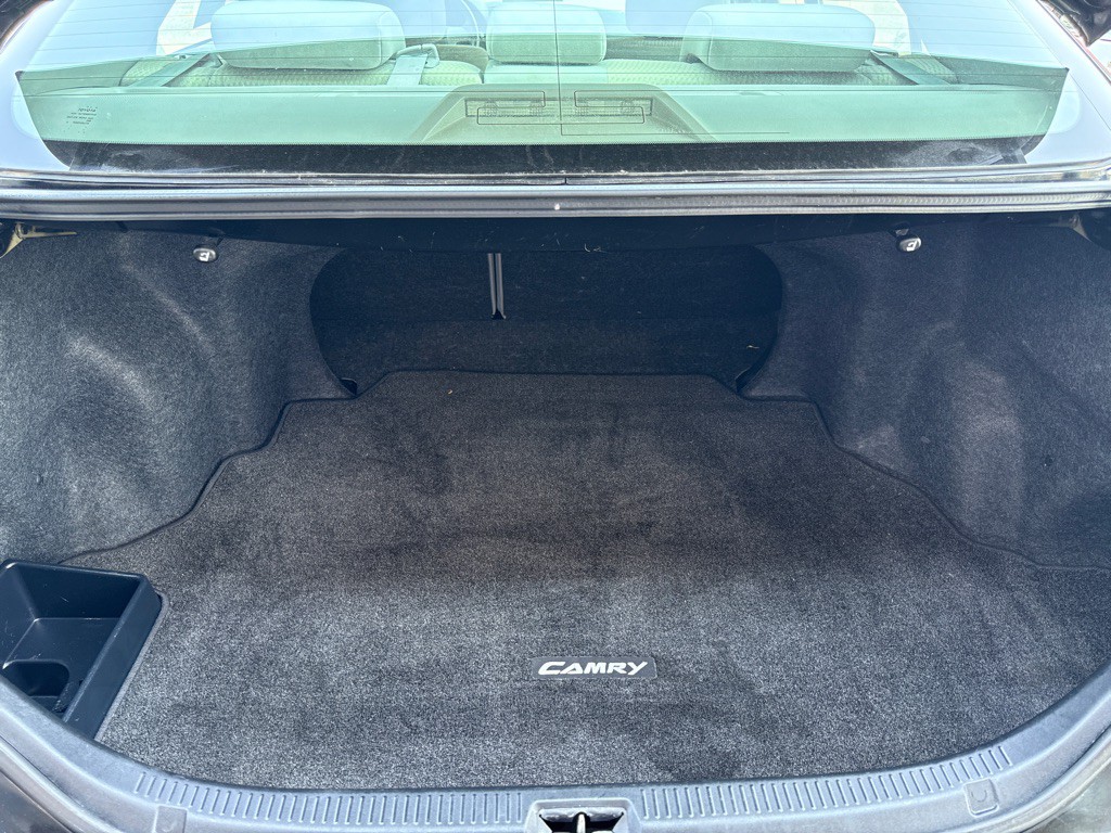 2010 Toyota Camry Image 5
