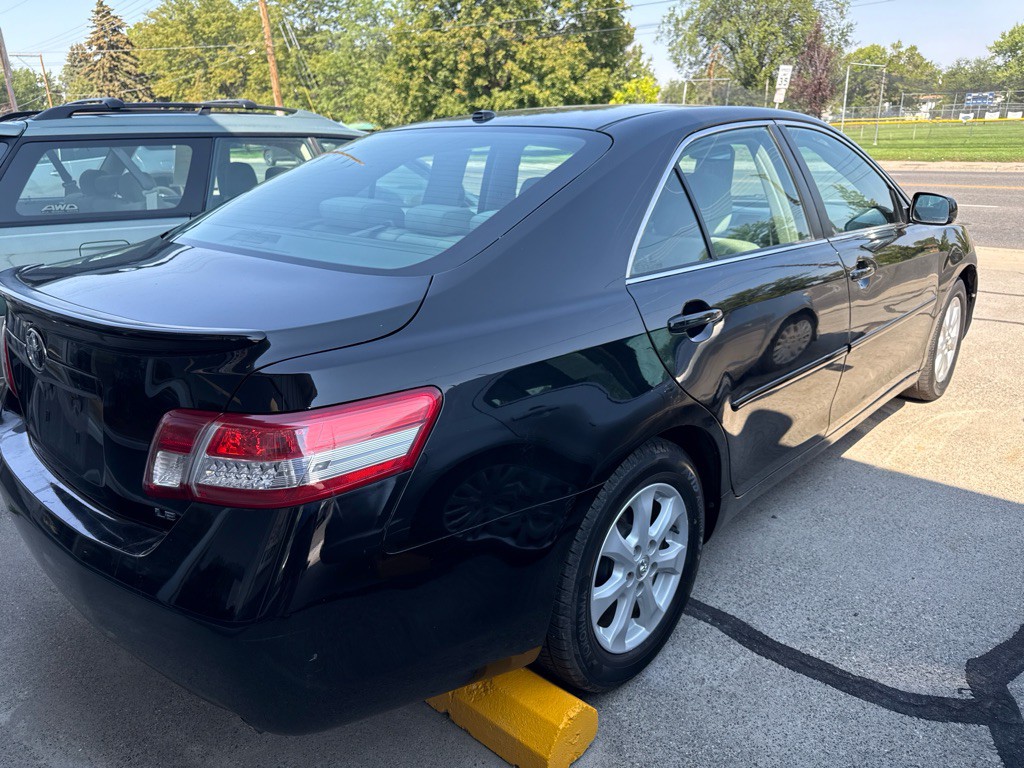 2010 Toyota Camry Image 14