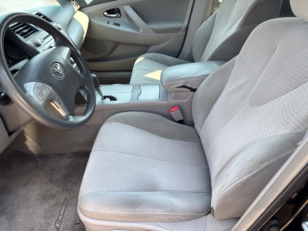 2010 Toyota Camry Image 19