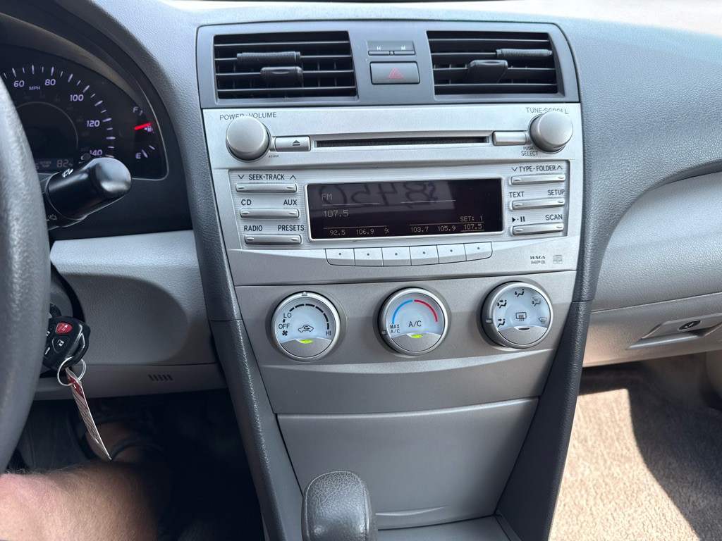 2010 Toyota Camry Image 20