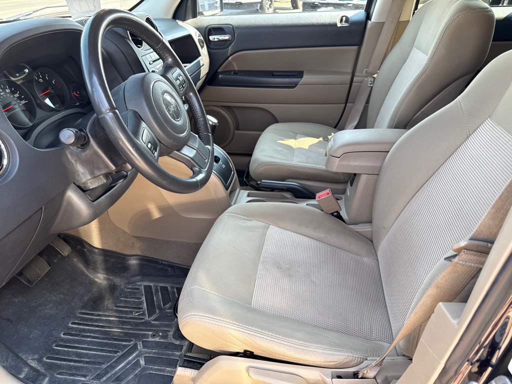 2011 Jeep Patriot Image 12