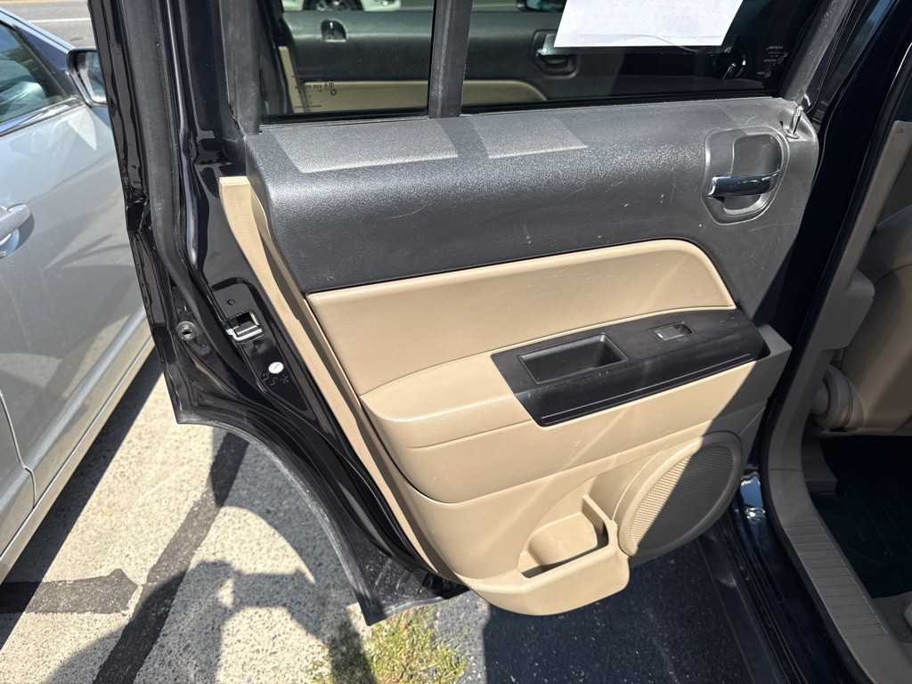 2011 Jeep Patriot Image 15