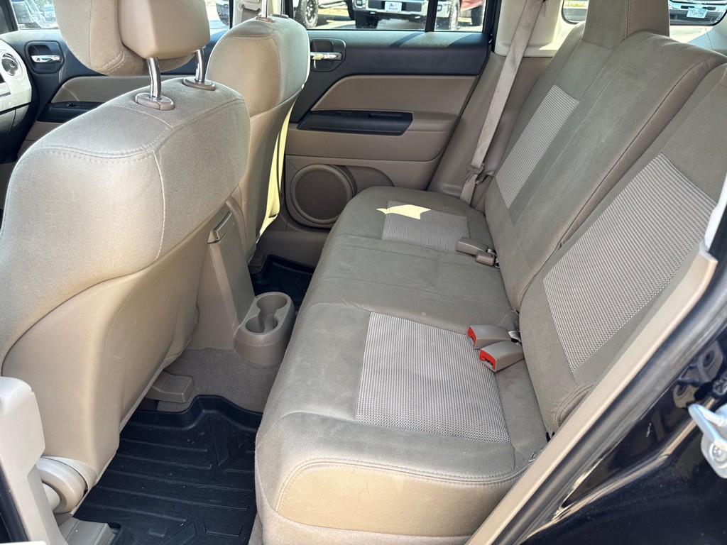 2011 Jeep Patriot Image 16