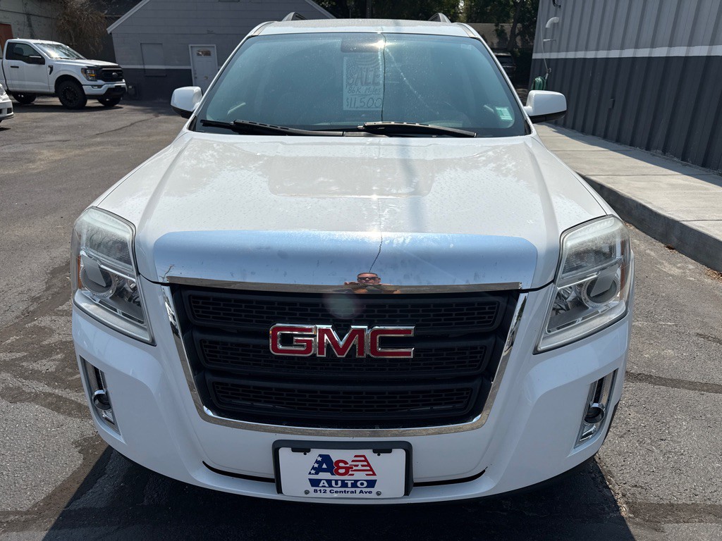 2015 GMC Terrain Image 2