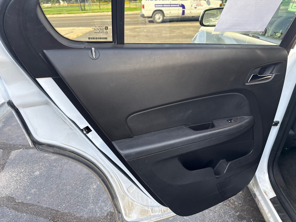 2010 Chevrolet Equinox Image 14